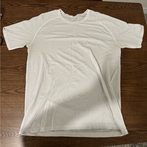 White LuluLemon MetalVent Athletic Shirt. Size Large